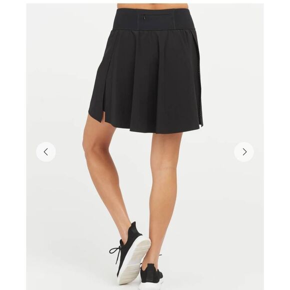 SPANX shape Get Moving 17" Skort Black Size Large - Picture 1 of 11